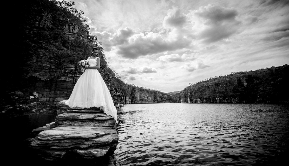 #capitolio #felipesaldanha #felipesaldanhafotografia #fotografobh #fotografobelohorizonte #fotografomg #trashthedress #ensaiocasal #savethedate #fotografocasamentos #escarpasdolago