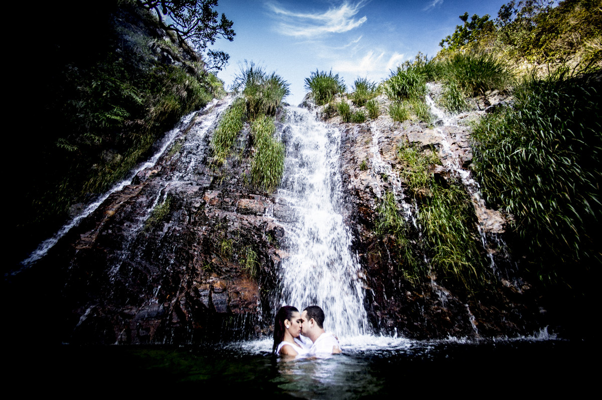 #capitolio #felipesaldanha #felipesaldanhafotografia #fotografobh #fotografobelohorizonte #fotografomg #trashthedress #ensaiocasal #savethedate #fotografocasamentos #escarpasdolago