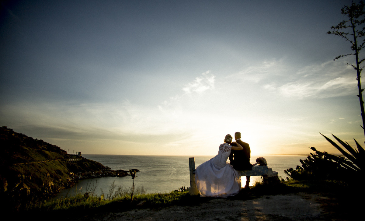 #ensaioarraialdocabo #felipesaldanha #felipesaldanhafotografia #fotografobh #fotografobelohorizonte #fotografomg #trashthedress #ensaiocasal #savethedate #fotografocasamentos #ensaionapraia
