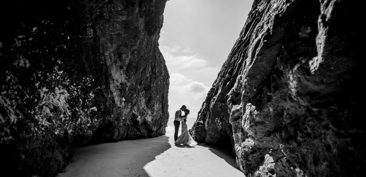 #ensaioarraialdocabo #felipesaldanha #felipesaldanhafotografia #fotografobh #fotografobelohorizonte #fotografomg #trashthedress #ensaiocasal #savethedate #fotografocasamentos #ensaionapraia