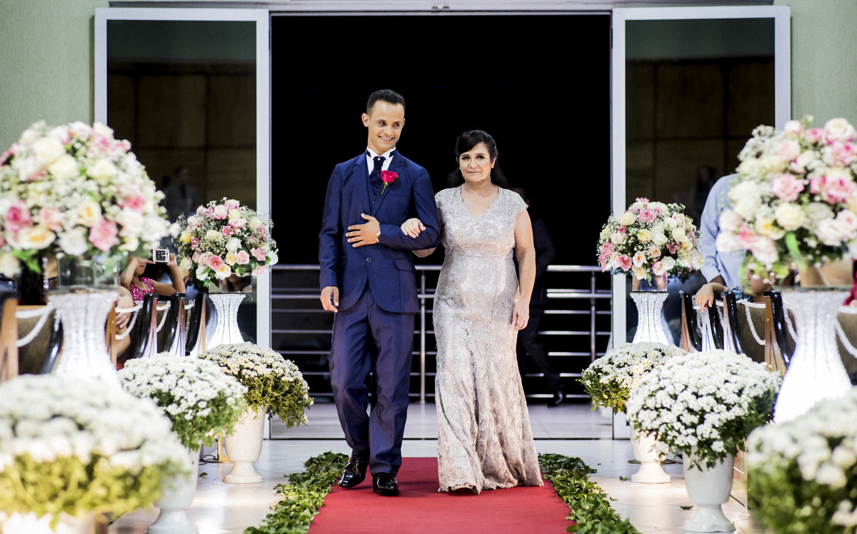 #fotografiacasamento #felipesaldanha #felipesaldanhafotografia #fotografobh #fotografobelohorizonte #fotografomg #trashthedress #ensaiocasal #savethedate #fotografocasamentos #diadenoiva