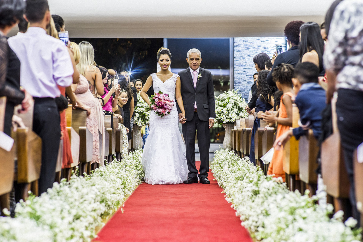 #fotografiacasamento #felipesaldanha #felipesaldanhafotografia #fotografobh #fotografobelohorizonte #fotografomg #trashthedress #ensaiocasal #savethedate #fotografocasamentos #diadenoiva