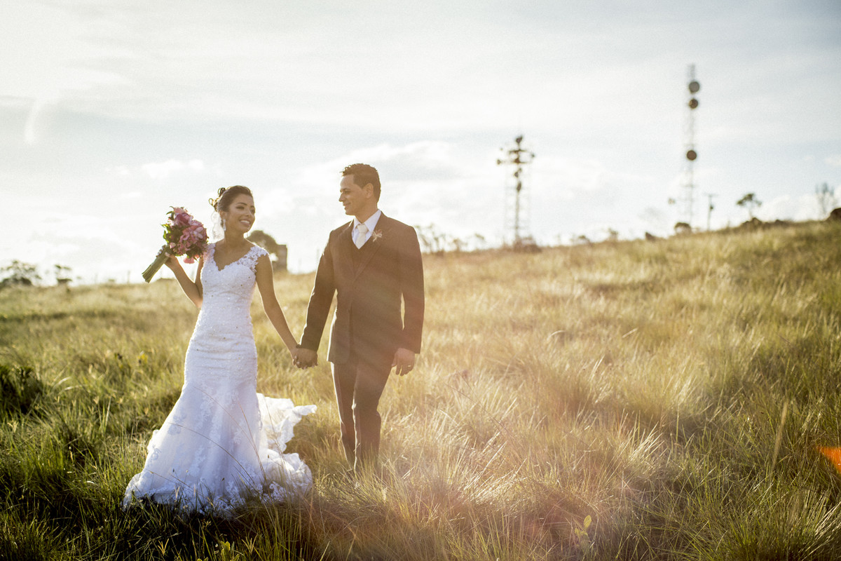 #fotografiacasamento #felipesaldanha #felipesaldanhafotografia #fotografobh #fotografobelohorizonte #fotografomg #trashthedress #ensaiocasal #savethedate #fotografocasamentos #fotofimdetarde