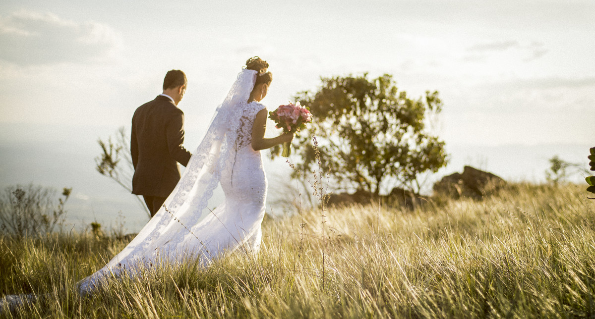 #fotografiacasamento #felipesaldanha #felipesaldanhafotografia #fotografobh #fotografobelohorizonte #fotografomg #trashthedress #ensaiocasal #savethedate #fotografocasamentos #fotofimdetarde