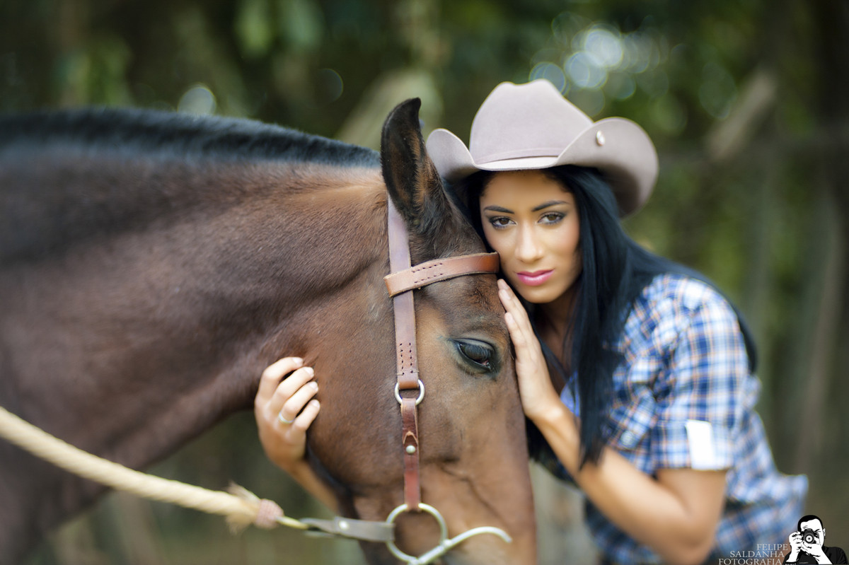 #felipesaldanha #felipesaldanhafotografia #fotografobh #fotografobelohorizonte #fotografomg #ensaiocolorido #ensaiosensual #ensaiofotografico #ensaiogarota #fotolinda #ensaiomenina