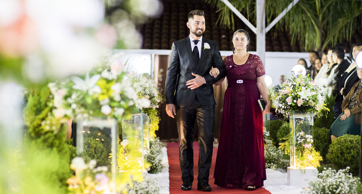 #fotografiacasamento #felipesaldanha #felipesaldanhafotografia #fotografobh #fotografobelohorizonte #fotografomg #diadenoiva #ensaiocasal #savethedate #fotografocasamentos #fotolinda #amor