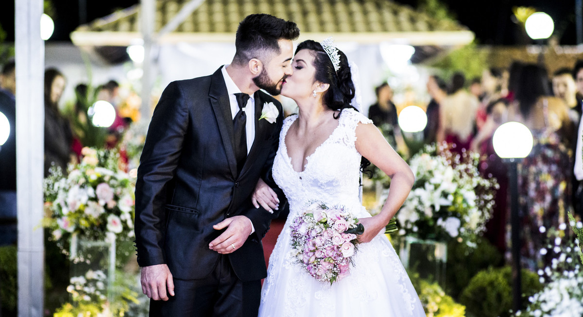 #fotografiacasamento #felipesaldanha #felipesaldanhafotografia #fotografobh #fotografobelohorizonte #fotografomg #diadenoiva #ensaiocasal #savethedate #fotografocasamentos #fotolinda #amor