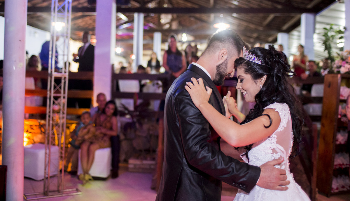 #fotografiacasamento #felipesaldanha #felipesaldanhafotografia #fotografobh #fotografobelohorizonte #fotografomg #diadenoiva #ensaiocasal #savethedate #fotografocasamentos #fotolinda #amor