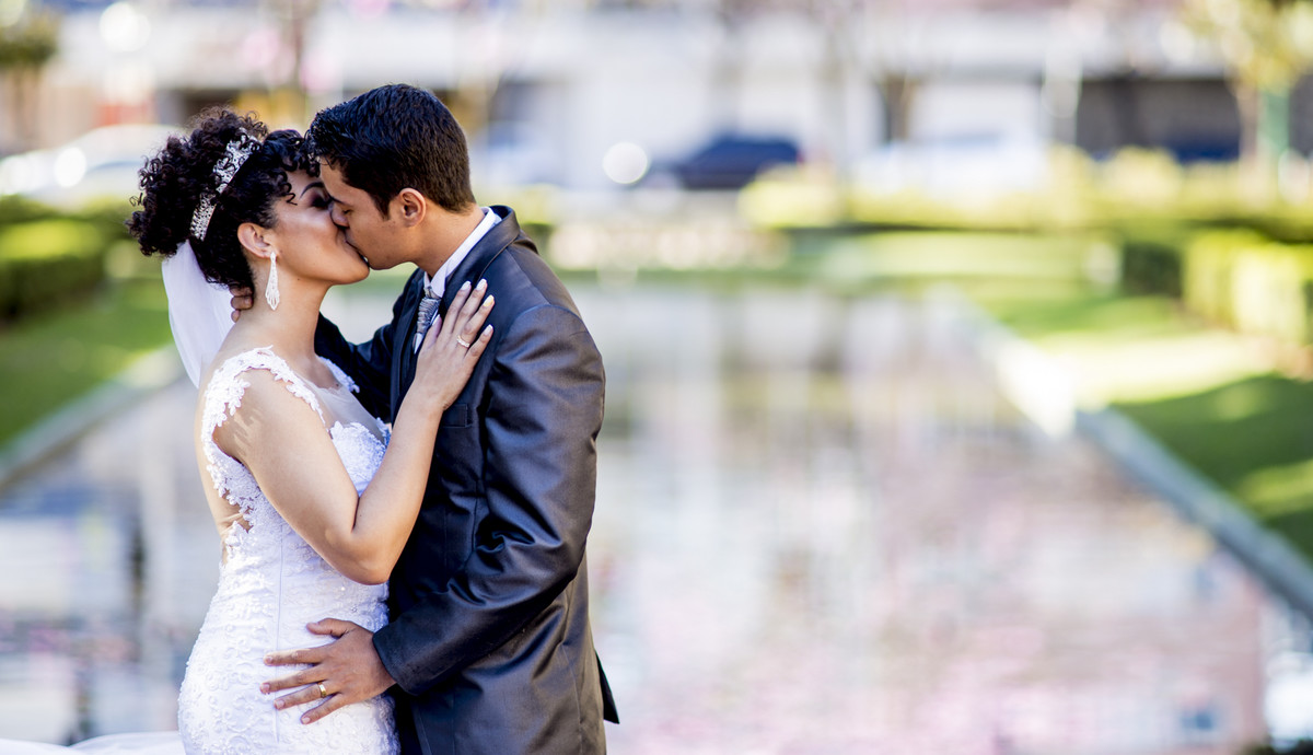 #ensaiopraçaliberdade #felipesaldanha #felipesaldanhafotografia #fotografobh #fotografobelohorizonte #fotografomg #ensaioromantico  #ensaiocasal #savethedate #fotografocasamentos #fotolinda #amor