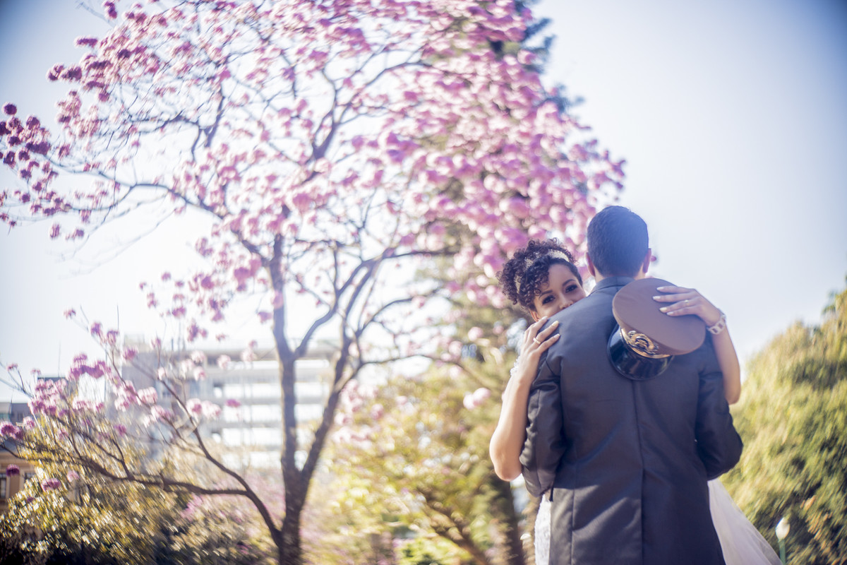 #ensaiopraçaliberdade #felipesaldanha #felipesaldanhafotografia #fotografobh #fotografobelohorizonte #fotografomg #ensaioromantico  #ensaiocasal #savethedate #fotografocasamentos #fotolinda #amor