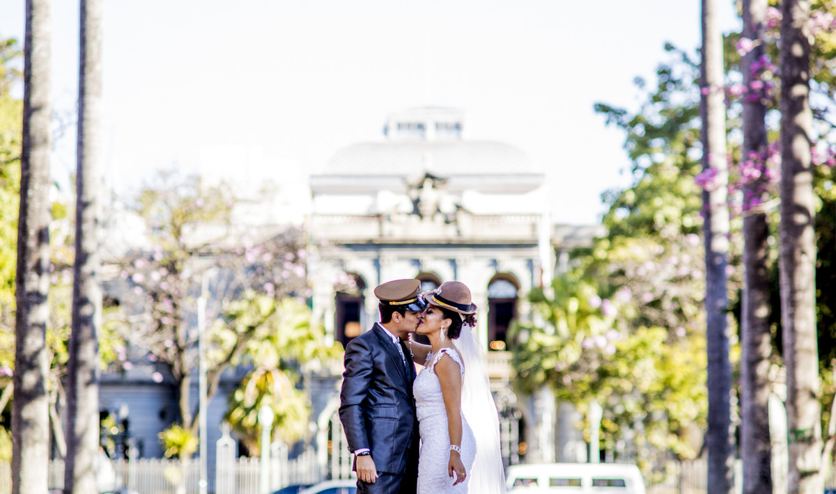 #ensaiopraçaliberdade #felipesaldanha #felipesaldanhafotografia #fotografobh #fotografobelohorizonte #fotografomg #ensaioromantico  #ensaiocasal #savethedate #fotografocasamentos #fotolinda #amor