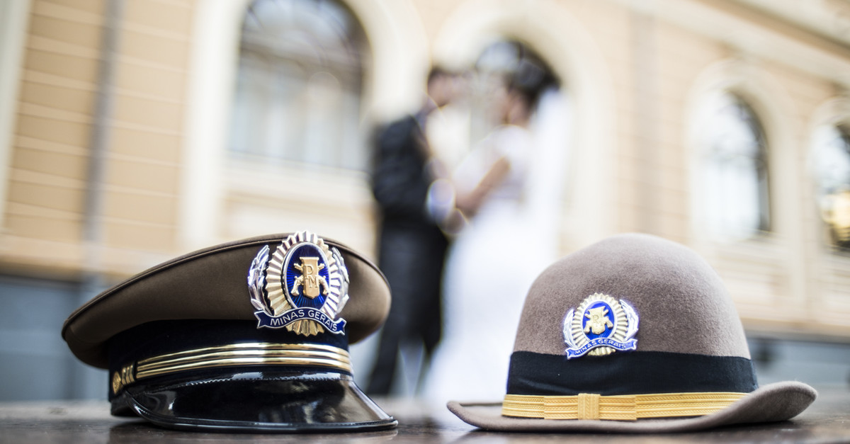 #ensaiopraçaliberdade #felipesaldanha #felipesaldanhafotografia #fotografobh #fotografobelohorizonte #fotografomg #ensaioromantico  #ensaiocasal #savethedate #fotografocasamentos #fotolinda #amor