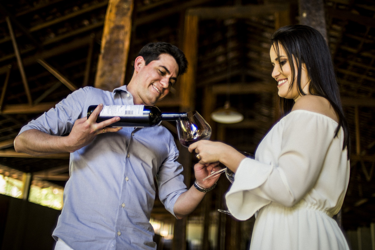 #romance #felipesaldanha #felipesaldanhafotografia #ensaionoivos #fotografobh #fotografobelohorizonte #fotografomg #ensaioromantico  #ensaiocasal #savethedate #fotografocasamentos #fotolinda #amor