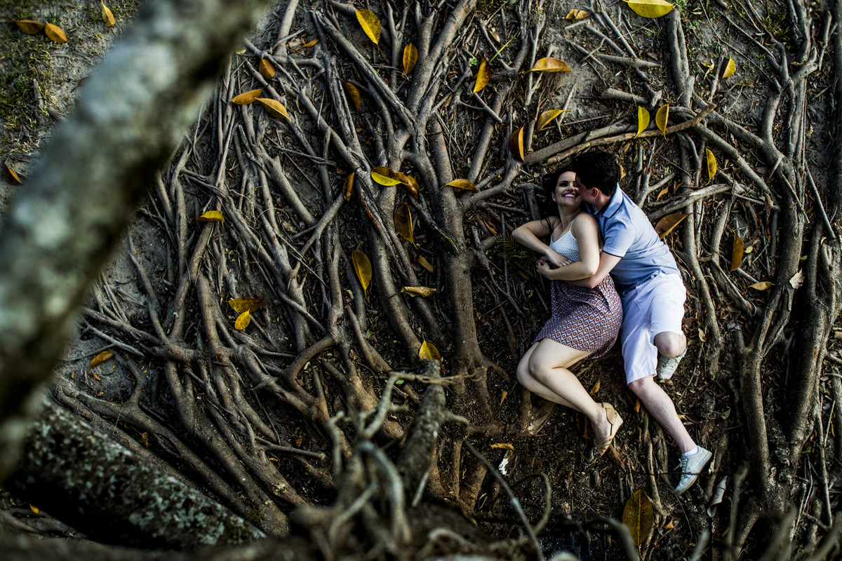 #romance #felipesaldanha #felipesaldanhafotografia #ensaionoivos #fotografobh #fotografobelohorizonte #fotografomg #ensaioromantico  #ensaiocasal #savethedate #fotografocasamentos #fotolinda #amor