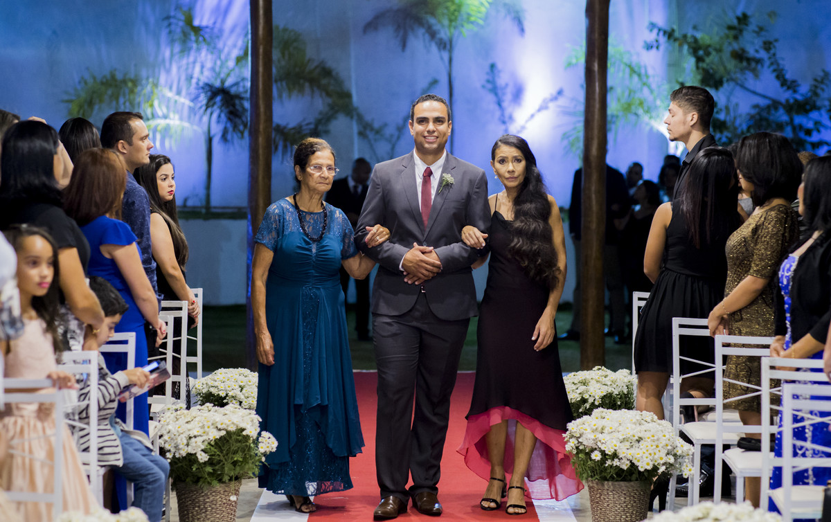 #felipesaldanha #felipesaldanhafotografia #ensaionoivos #fotografobh #fotografobelohorizonte #fotografomg #ensaiotiradentes #fotografobh #ensaiocasal #savethedate #fotografocasamentos #fotolinda #amor