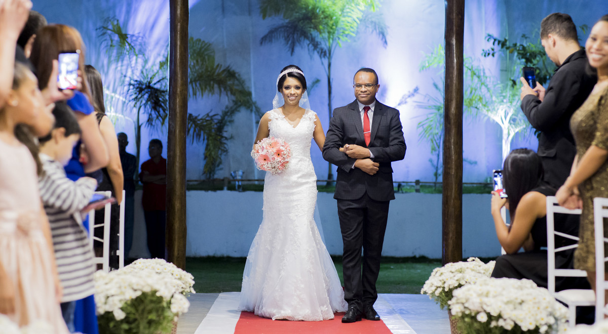 #felipesaldanha #felipesaldanhafotografia #ensaionoivos #fotografobh #fotografobelohorizonte #fotografomg #ensaiotiradentes #fotografobh #ensaiocasal #savethedate #fotografocasamentos #fotolinda #amor