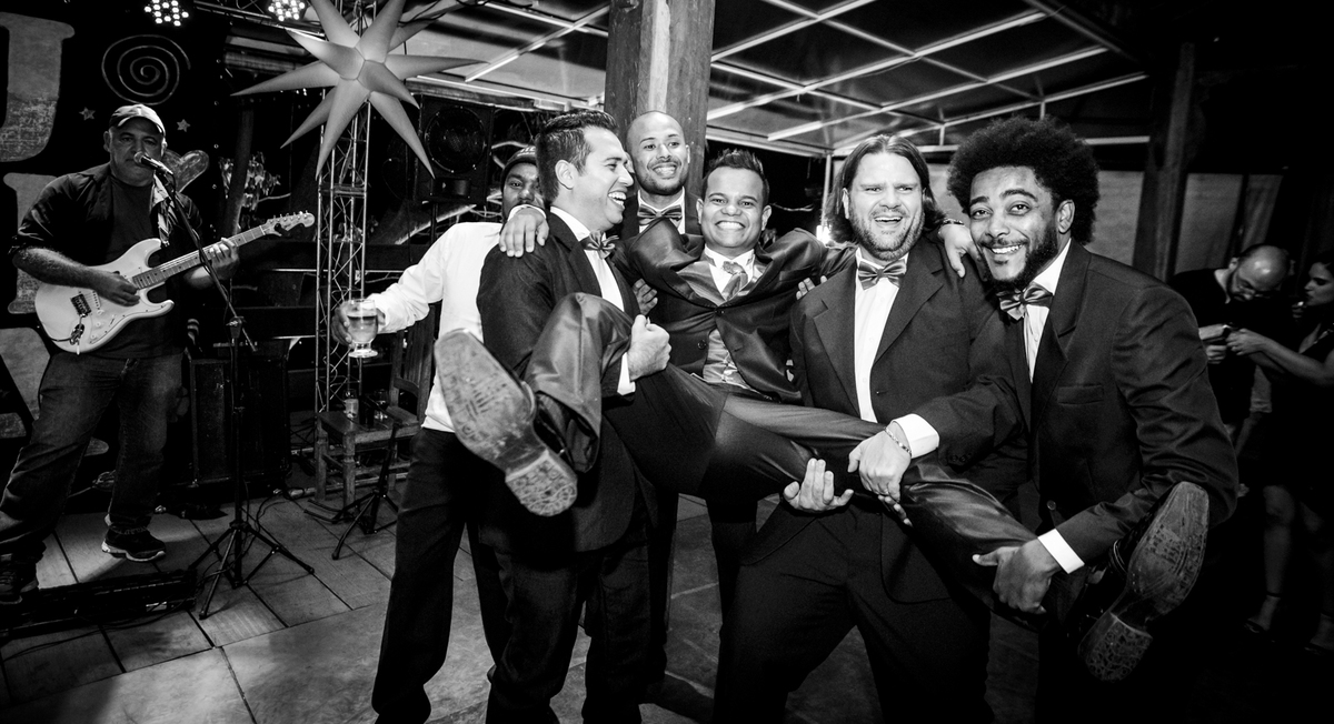 #felipesaldanha #felipesaldanhafotografia #ensaionoivos #fotografobh #fotografobelohorizonte #fotografomg #ensaiotiradentes #fotografobh #ensaiocasal #savethedate #fotografocasamentos #fotolinda #amor