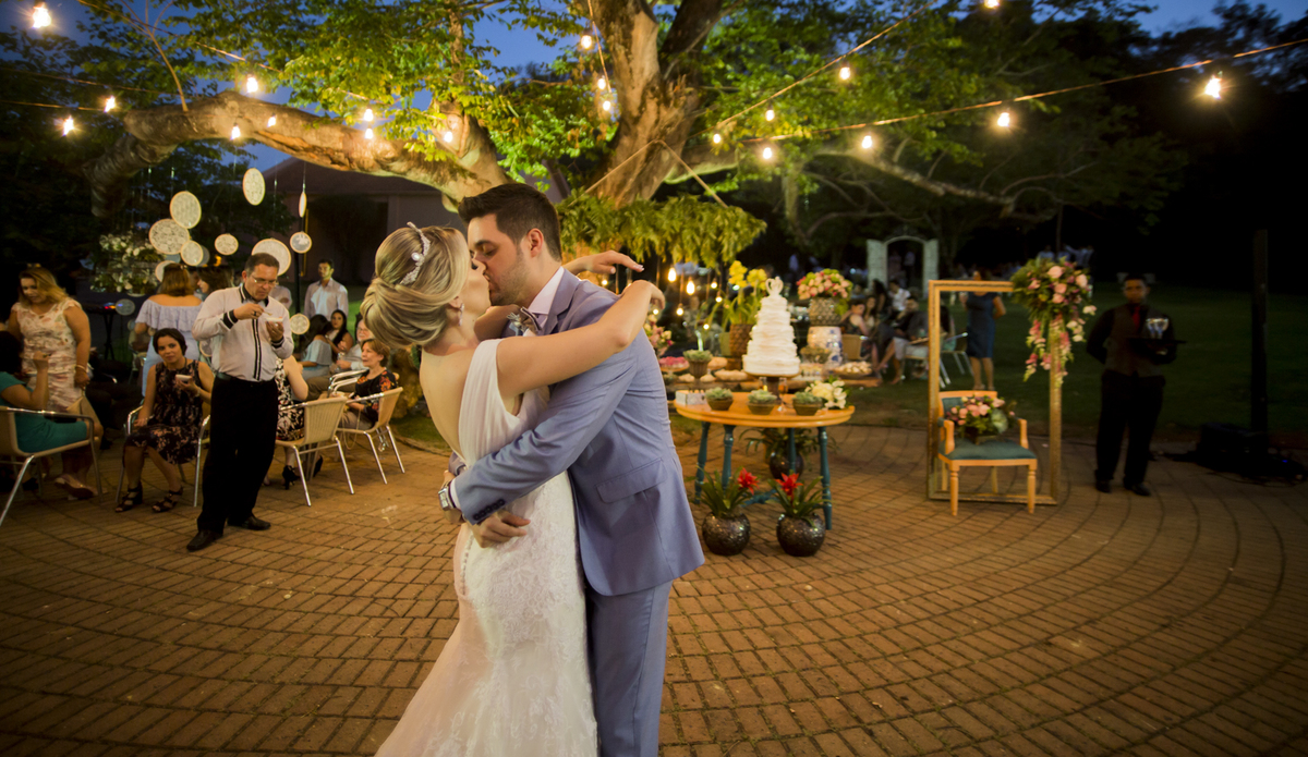 #felipesaldanha #felipesaldanhafotografia #ensaionoivos #fotografobh #fotografobelohorizonte #fotografomg #valeverde #fotografobh #ensaiocasal #savethedate #fotografocasamentos #fotolinda #amor