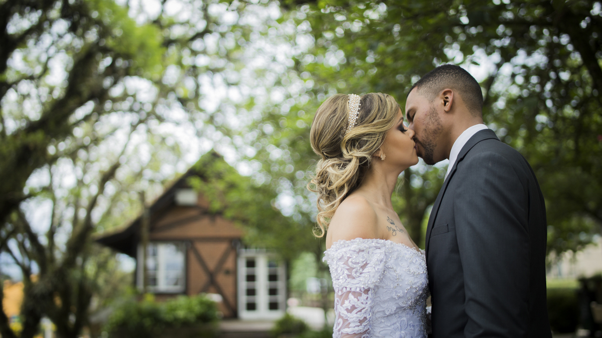 #felipesaldanha #felipesaldanhafotografia #ensaionoivos #fotosgramado #fotografobelohorizonte #fotografomg #gramadors #fotografobh #ensaiocasal #savethedate #fotografocasamentos #fotolinda #amor