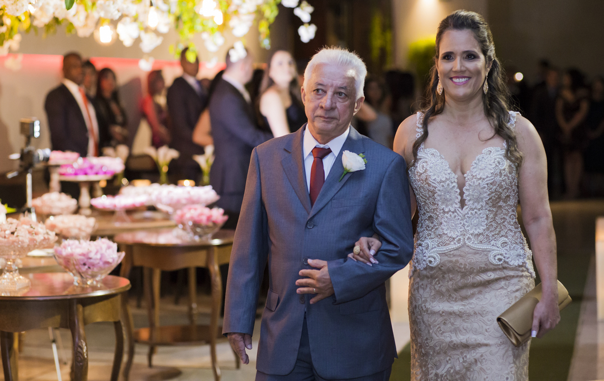 #felipesaldanha #felipesaldanhafotografia #ensaionoivos #fotografobh #fotografobelohorizonte #fotografomg #valeverde #fotografobh #ensaiocasal #savethedate #fotografocasamentos #fotolinda #amor