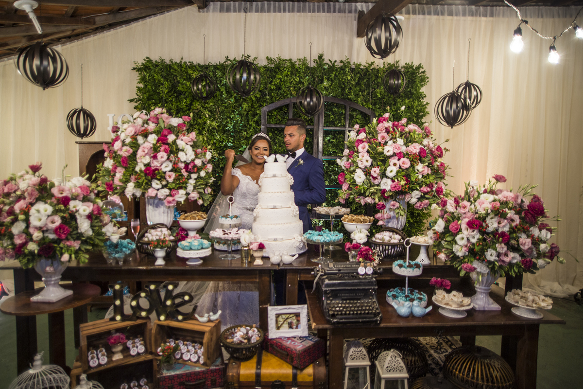 #felipesaldanha #felipesaldanhafotografia #ensaionoivos #fotografobh #fotografobelohorizonte #fotografomg #valeverde #fotografobh #ensaiocasal #savethedate #fotografocasamentos #fotolinda #amor#felipesaldanha #felipesaldanhafotografia #ensaionoivos #fotog