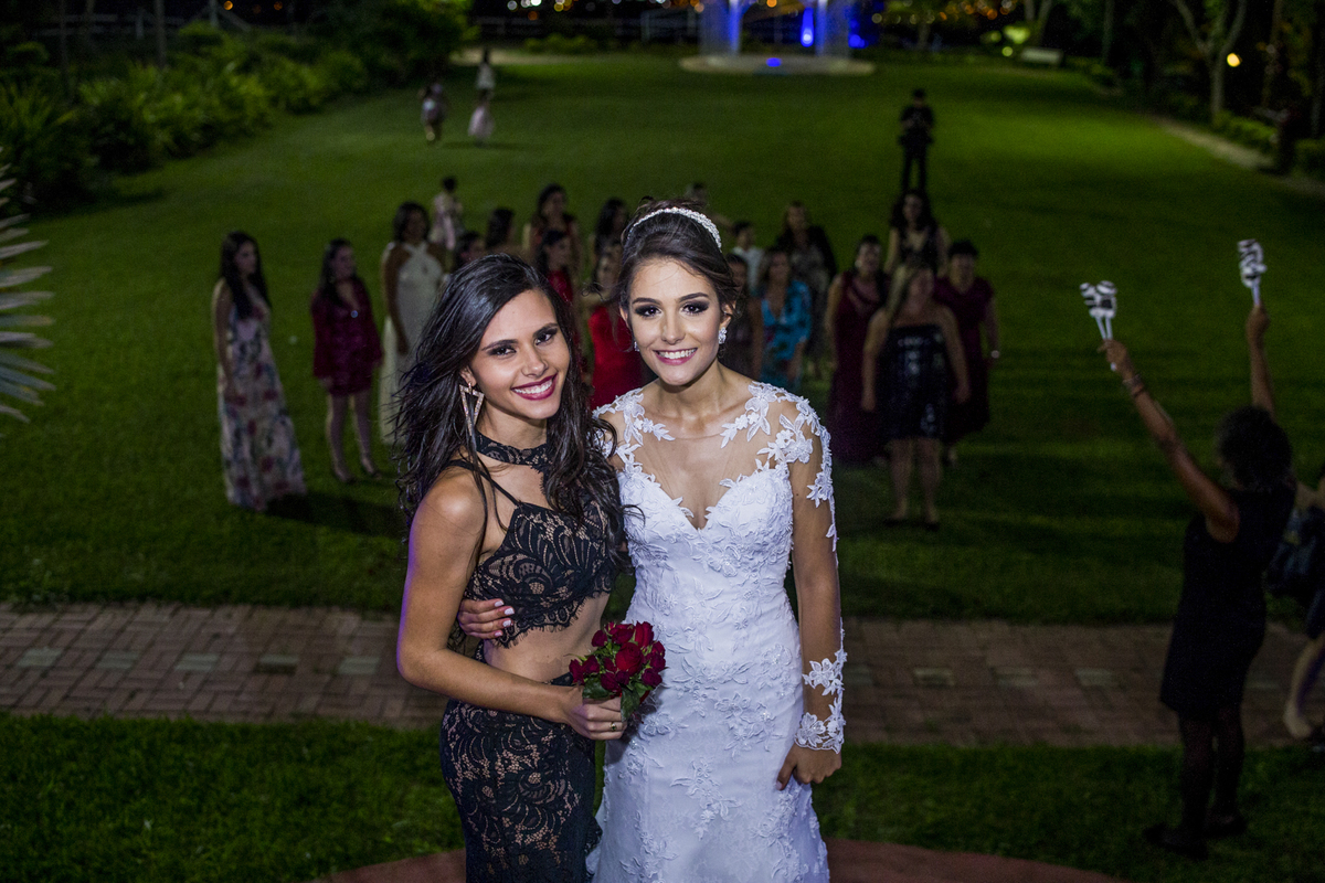 #felipesaldanha #felipesaldanhafotografia #ensaionoivos #fotografobh #fotografobelohorizonte #fotografomg #valeverde #fotografobh #ensaiocasal #savethedate #fotografocasamentos #fotolinda #amor