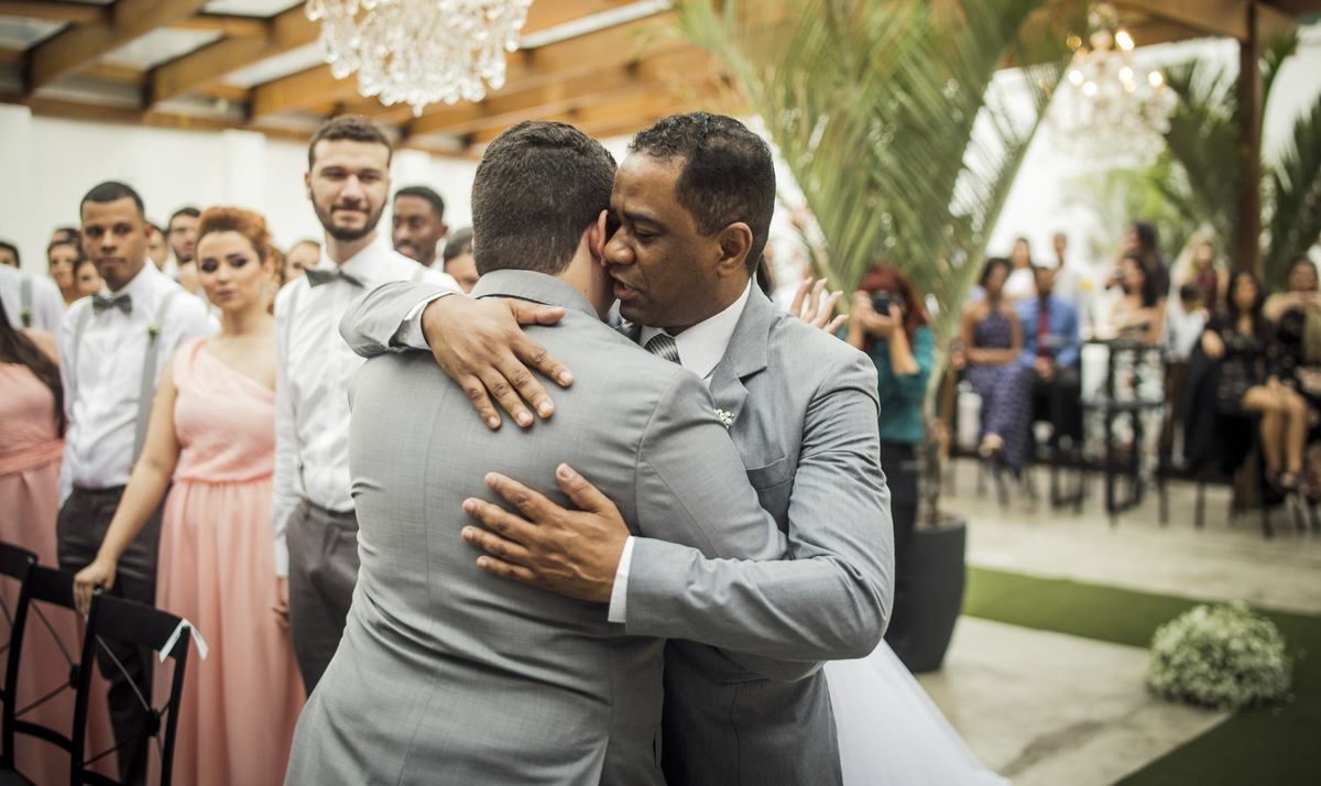 #felipesaldanha #felipesaldanhafotografia #ensaionoivos #fotografobh #fotografobelohorizonte #fotografomg #valeverde #fotografobh #ensaiocasal #savethedate #fotografocasamentos #fotolinda #amor