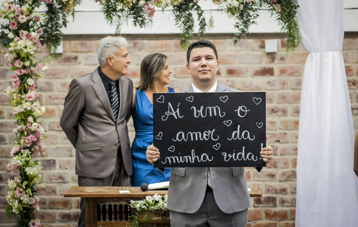 #felipesaldanha #felipesaldanhafotografia #ensaionoivos #fotografobh #fotografobelohorizonte #fotografomg #valeverde #fotografobh #ensaiocasal #savethedate #fotografocasamentos #fotolinda #amor