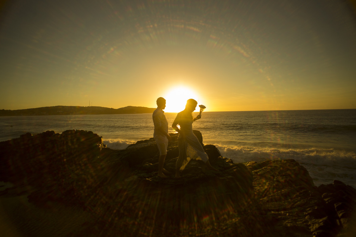 #fotografocasamentos #felipesaldanha #felipesaldanhafotografia #fotografobh #fotografobelohorizonte #ensaioarraialdocabo #trashthedress #ensaiocasal #savethedate #fotografocasamentos #ensaionapraia