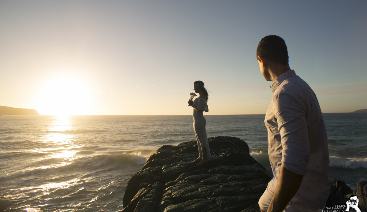 #fotografocasamentos #felipesaldanha #felipesaldanhafotografia #fotografobh #fotografobelohorizonte #ensaioarraialdocabo #trashthedress #ensaiocasal #savethedate #fotografocasamentos #ensaionapraia