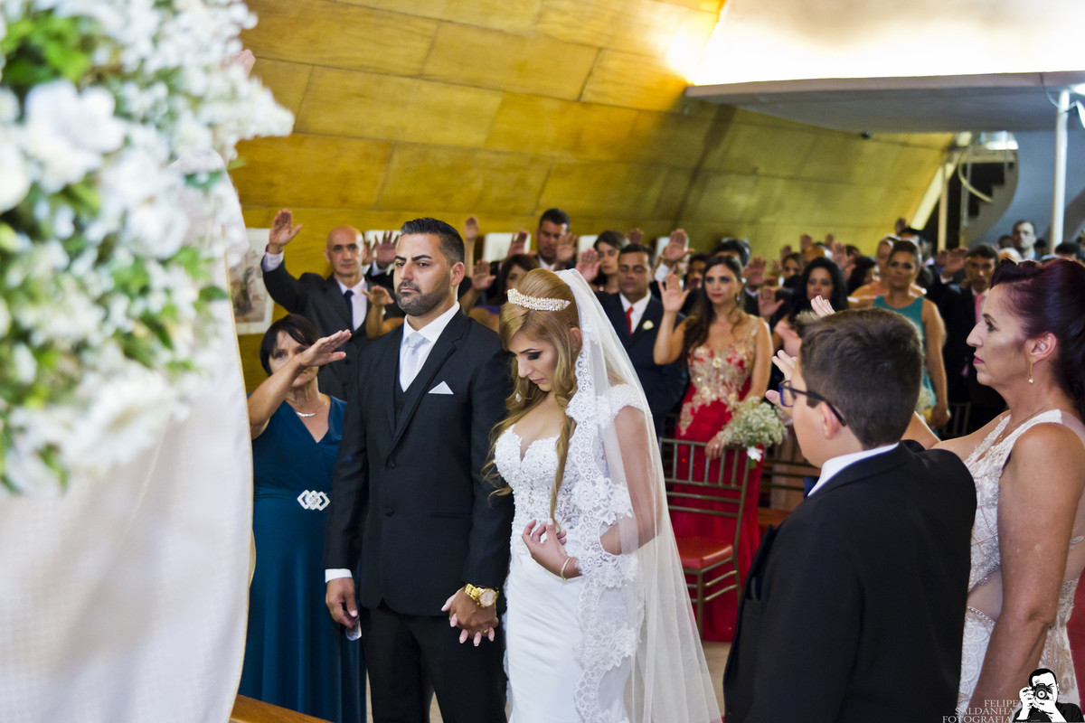 #fotografocasamentos #felipesaldanha #felipesaldanhafotografia #fotografobh #fotografobelohorizonte #fotografomg #trashthedress #ensaiocasal #savethedate #fotografocasamentos #igrejinhapampulha