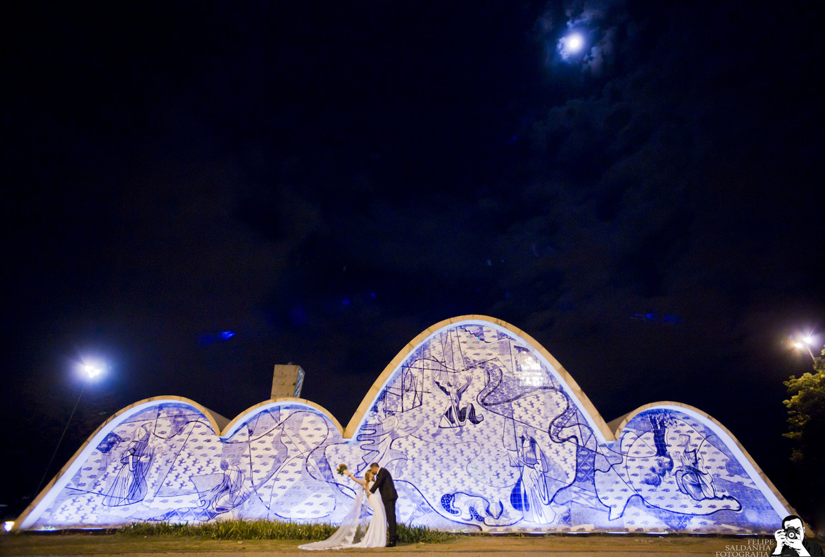 #fotografocasamentos #felipesaldanha #felipesaldanhafotografia #fotografobh #fotografobelohorizonte #fotografomg #trashthedress #ensaiocasal #savethedate #fotografocasamentos #igrejinhapampulha