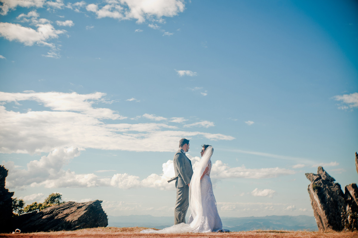 #fotografocasamentos #felipesaldanha #felipesaldanhafotografia #fotografobh #fotografobelohorizonte #fotografomg #trashthedress #ensaiocasal #savethedate #fotografocasamentos #ensaioserrapiedade