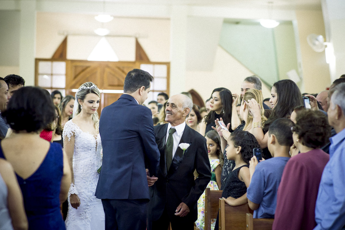 #fotografocasamentos #felipesaldanha #felipesaldanhafotografia #fotografobh #fotografobelohorizonte #fotografomg #trashthedress #ensaiocasal #savethedate #fotografocasamentos #casamentorico