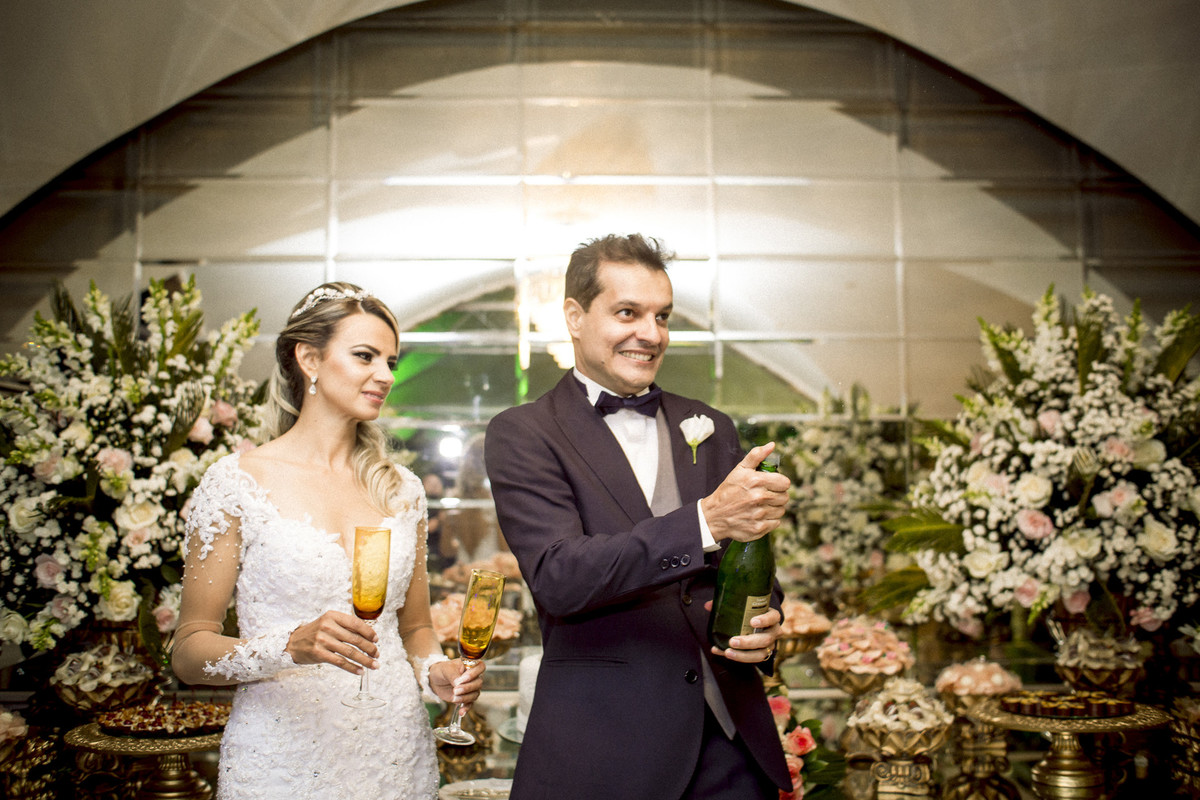 #fotografocasamentos #felipesaldanha #felipesaldanhafotografia #fotografobh #fotografobelohorizonte #fotografomg #trashthedress #ensaiocasal #savethedate #fotografocasamentos #casamentorico