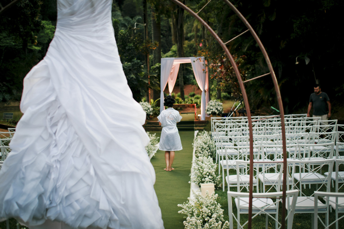 #fotografocasamentos #felipesaldanha #felipesaldanhafotografia #fotografobh #fotografobelohorizonte #fotografomg #trashthedress #ensaiocasal #savethedate #fotografocasamentos #casmentositio