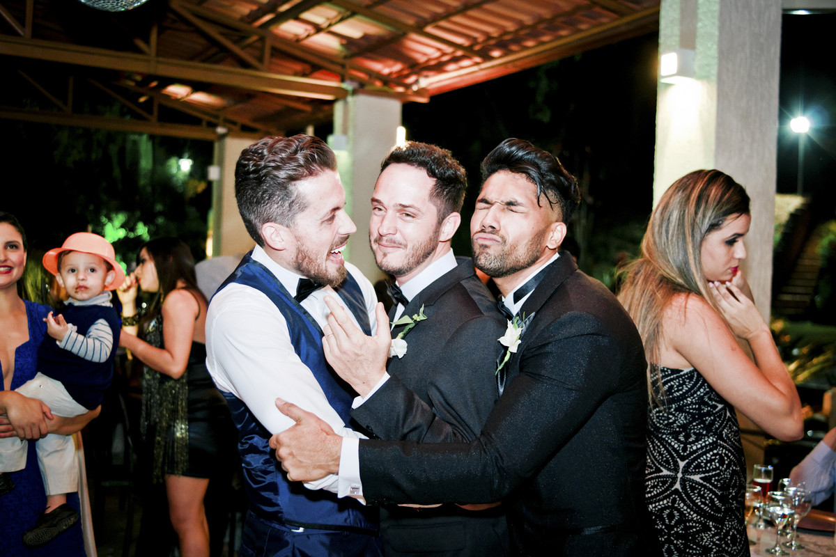 #fotografocasamentos #felipesaldanha #felipesaldanhafotografia #fotografobh #fotografobelohorizonte #fotografomg #trashthedress #ensaiocasal #savethedate #fotografocasamentos #casmentositio