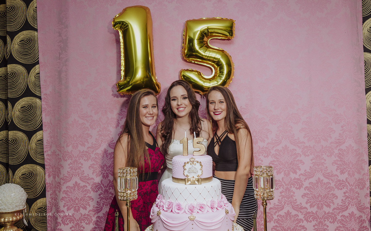 Festa de 15 anos debutante no Richesky Kids and Teens por Kevin Medeiros fotógrafo de canoas, porto alegre e região rs