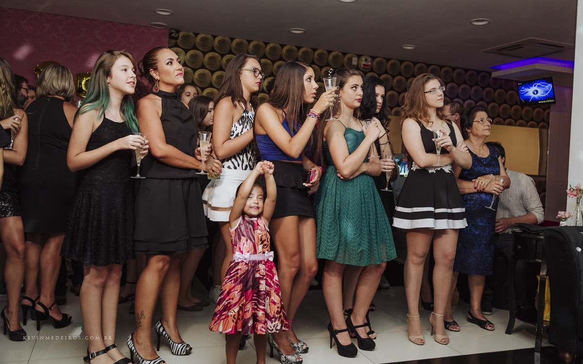 Festa de 15 anos debutante no Richesky Kids and Teens por Kevin Medeiros fotógrafo de canoas, porto alegre e região rs