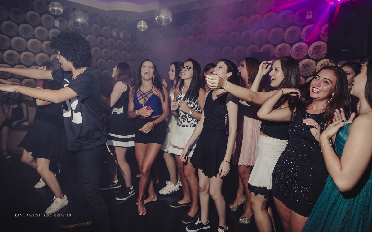 Festa de 15 anos debutante no Richesky Kids and Teens por Kevin Medeiros fotógrafo de canoas, porto alegre e região rs