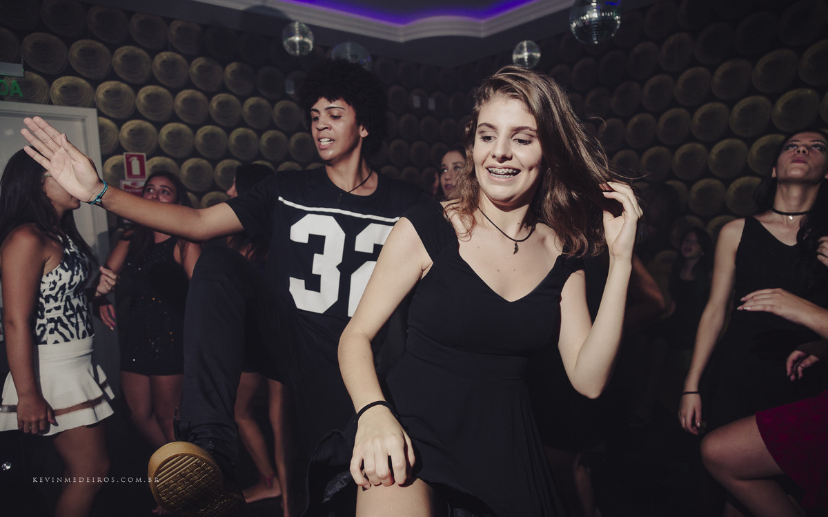 Festa de 15 anos debutante no Richesky Kids and Teens por Kevin Medeiros fotógrafo de canoas, porto alegre e região rs