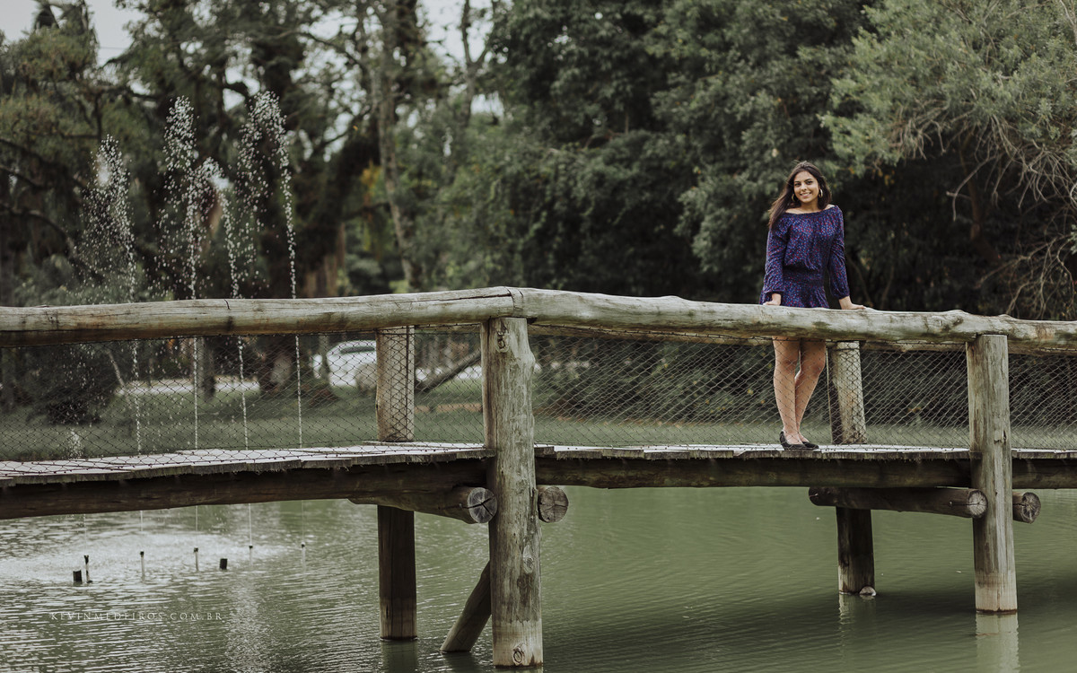 ensaio book de 15 anos da Thalia no jardim botânico em porto alegre por Kevin Medeiros fotógrafo de Canoas rs