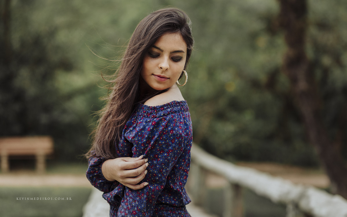 ensaio book de 15 anos da Thalia no jardim botânico em porto alegre por Kevin Medeiros fotógrafo de Canoas rs