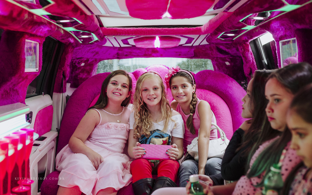 Festa de aniversário da Isabelle 11 anos com a King Limousines por Kevin Medeiros fotógrafo de Canoas, Porto Alegre e RS