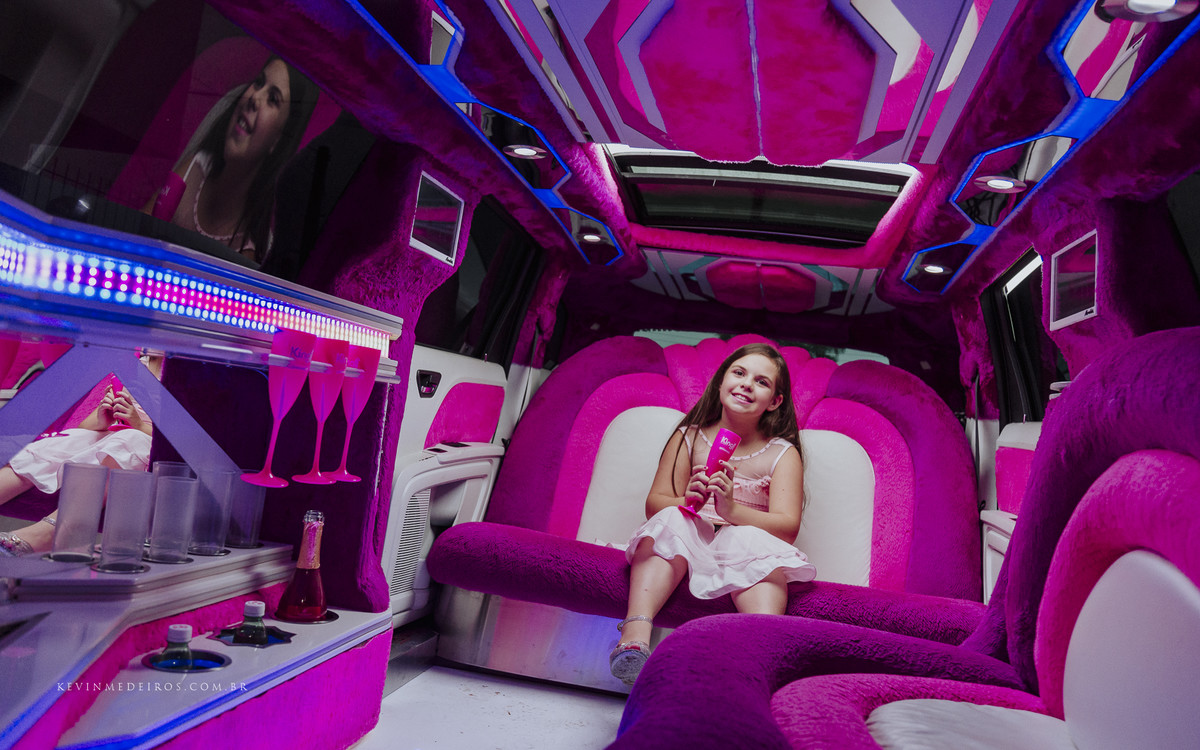 Festa de aniversário da Isabelle 11 anos com a King Limousines por Kevin Medeiros fotógrafo de Canoas, Porto Alegre e RS