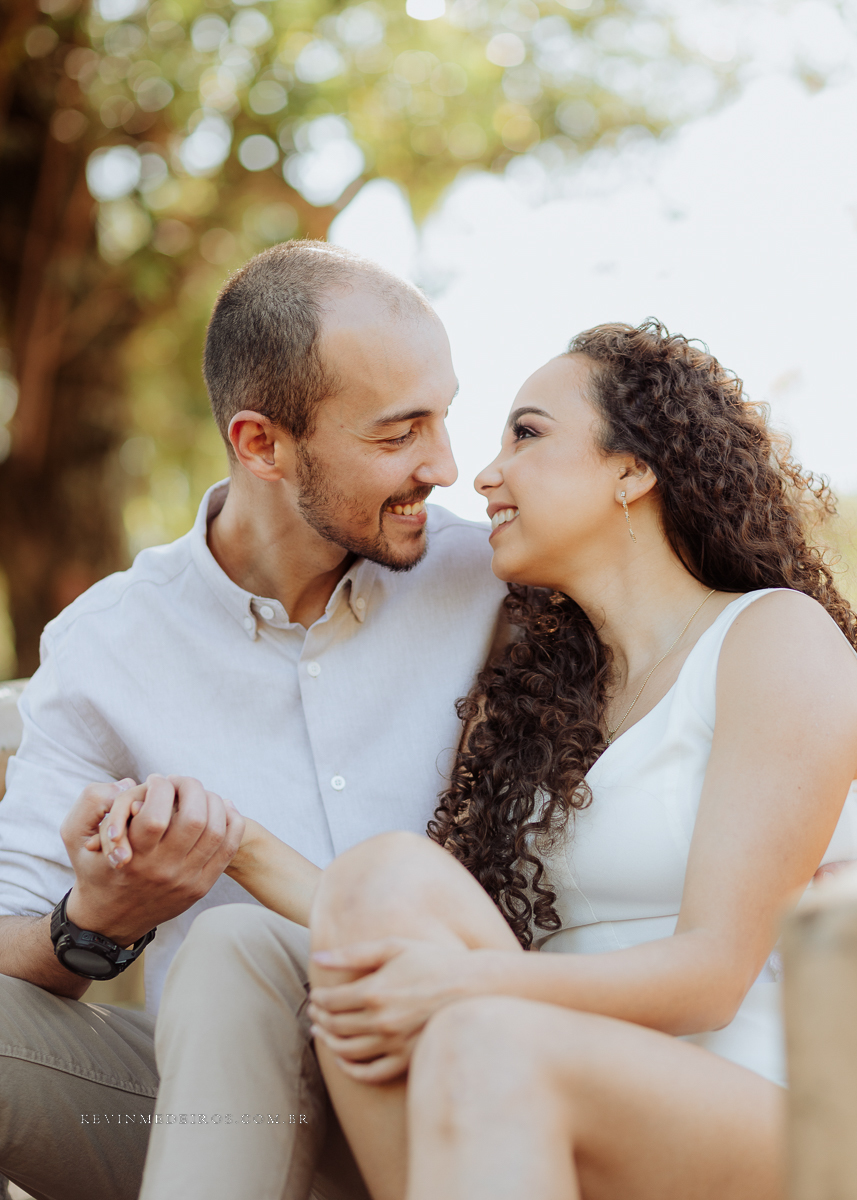Ensaio pré casamento externo wedding no parque da Redenção e Santuário mãe de Deus Suelen e Thiago por Kevin Medeiros fotógrafo canoas e porto alegre RS