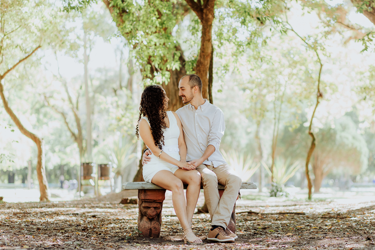 Ensaio pré casamento externo wedding no parque da Redenção e Santuário mãe de Deus Suelen e Thiago por Kevin Medeiros fotógrafo canoas e porto alegre RS