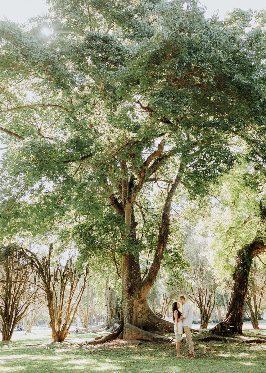 Ensaio pré casamento externo wedding no parque da Redenção e Santuário mãe de Deus Suelen e Thiago por Kevin Medeiros fotógrafo canoas e porto alegre RS