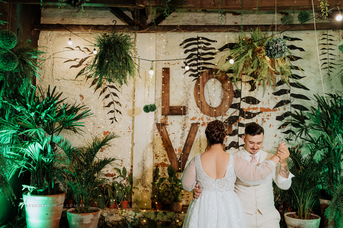 Casamento wedding rústico folk na loja love it decoração por Kevin Medeiros fotógrafo de Canoas, porto alegre e RS