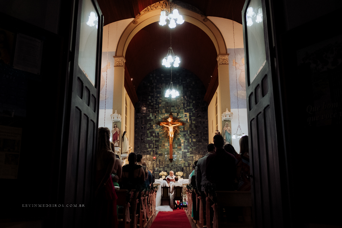 Cerimônia de casamento wedding na Capela Nosso Senhor do Bomfim suelen e thiago por kevin medeiros fotógrafo em porto alegre, canoas e rs